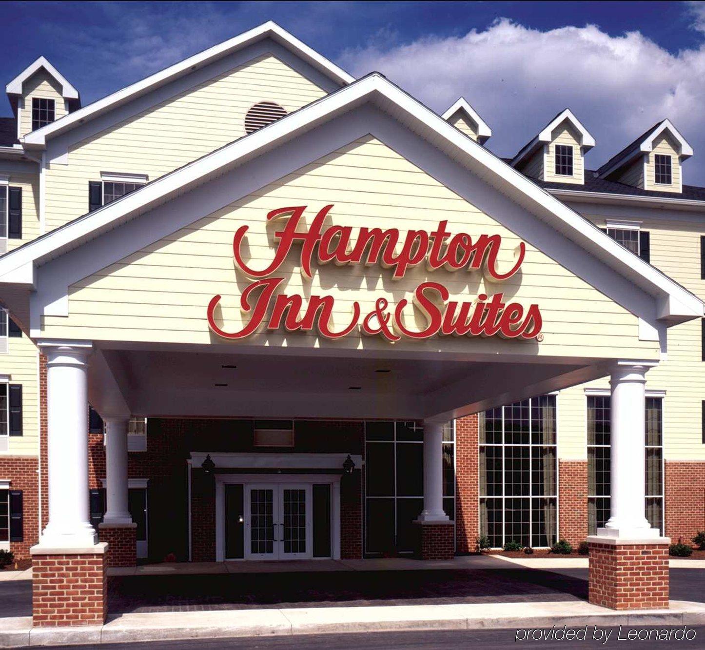 Hampton Inn & Suites State College At Williamsburg Square Eksteriør bilde